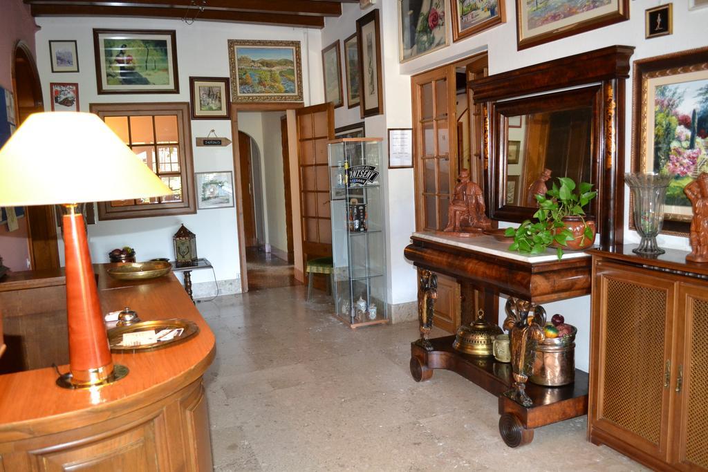 Hostal De La Gloria Viladrau Εξωτερικό φωτογραφία