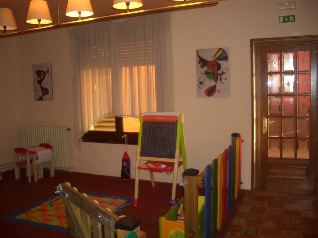 Hostal De La Gloria Viladrau Εξωτερικό φωτογραφία