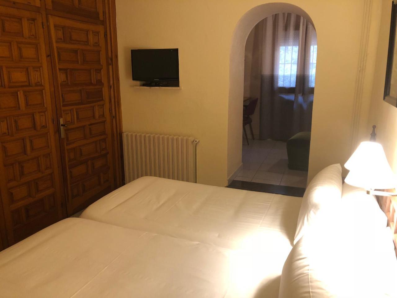 Hostal De La Gloria Viladrau Εξωτερικό φωτογραφία