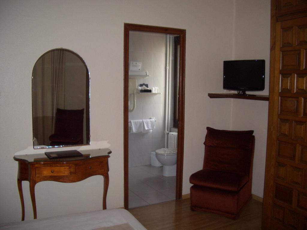 Hostal De La Gloria Viladrau Εξωτερικό φωτογραφία